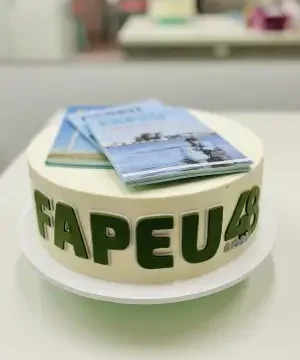 Bolo Corporativo com Logo da Empresa – Alegra Cakes Florianópolis
